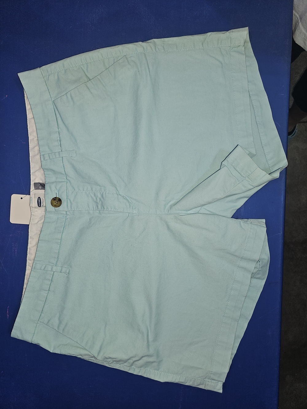 Old NAVY Women’s Light Aqua Chino Shorts